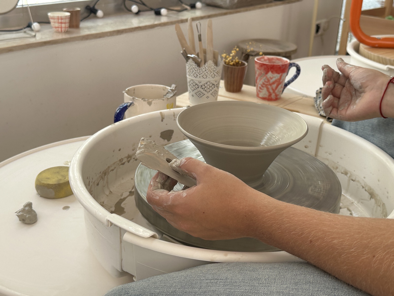 4-week pottery wheel course at PURACERÂMICA in Lisbon